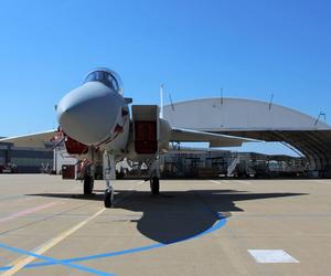 F-15QA Eagle II przed lotem do Europy