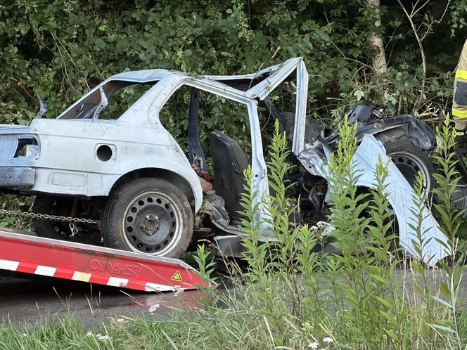 30-latek jechał gruzem BMW bez drzwi i okien. Zginął na miejscu