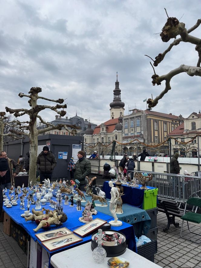 Pszczyński Jarmark Staroci to niezwykła giełda skarbów i perełek minionej epoki