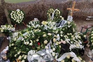 Grób tragicznie zmarłej 14-latki. Całe Wierzchosławice płaczą po jej śmierci