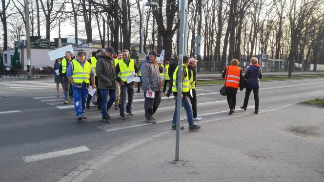 Zablokowali Mickiewicza, bo walczą o Trasę Swojczycką [AKTUALIZACJA, WIDEO, AUDIO]