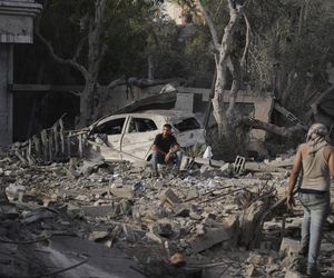 Strefa Gazy/ 74 zabitych w atakach Izraela, z czego 30 w nalocie na nadmorską kawiarnię.