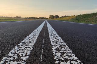 Jest decyzja o naprawie ścieżki rowerowej przy drodze Osieczna - Goniembice. Kiedy tamtędy będzie można jeździć? [ZDJĘCIA]