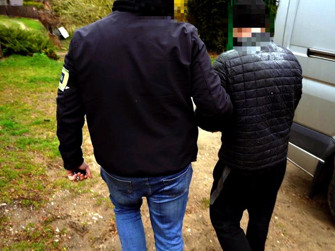 Wielki narkobiznes pod Warszawą. Ponad 100 kilogramów narkotyków i 13 zatrzymanych