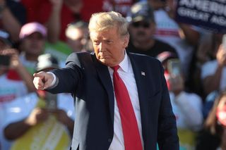 Najniebezpieczniejszy skandal w historii. Trump żąda śledztwa ws. stanu zdrowia Bidena