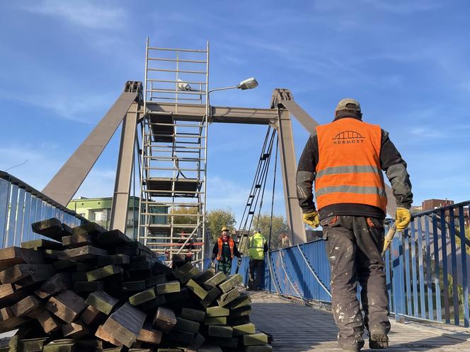 Trwa remont dwóch kładek w Bydgoszczy. Jak przebiegają prace? [ZDJĘCIA]