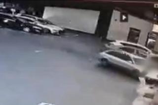 Groza przy centrum handlowym