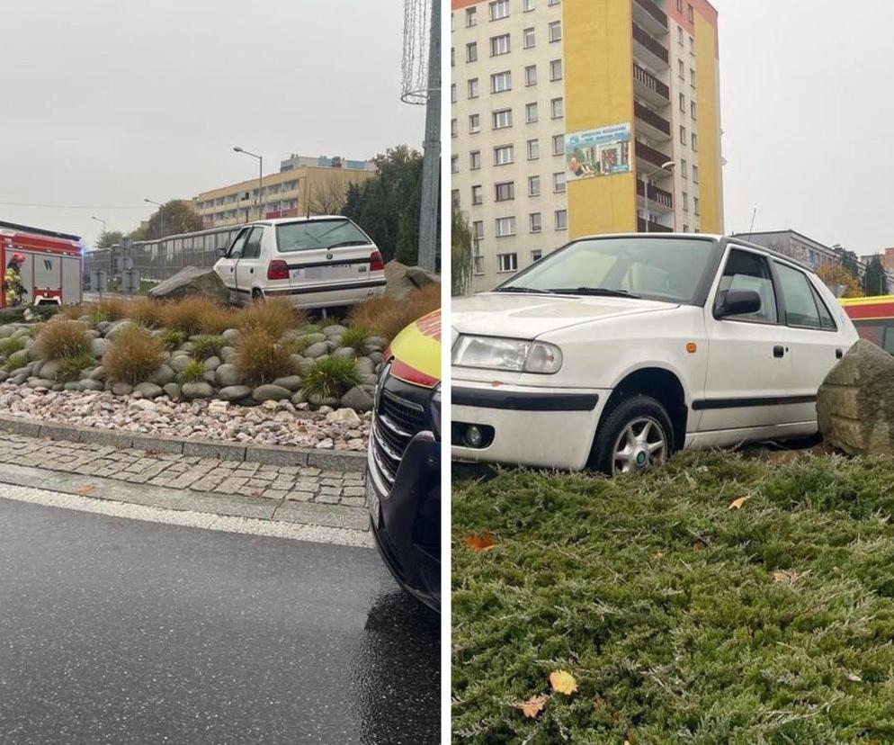 Pijany 66-letni kierowca z Wodzisławia zaparkował...na środku ronda