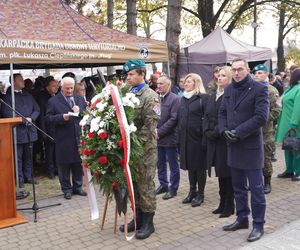  Uroczystości pod pomnikiem Józefa Piłsudskiego w Rzeszowie 