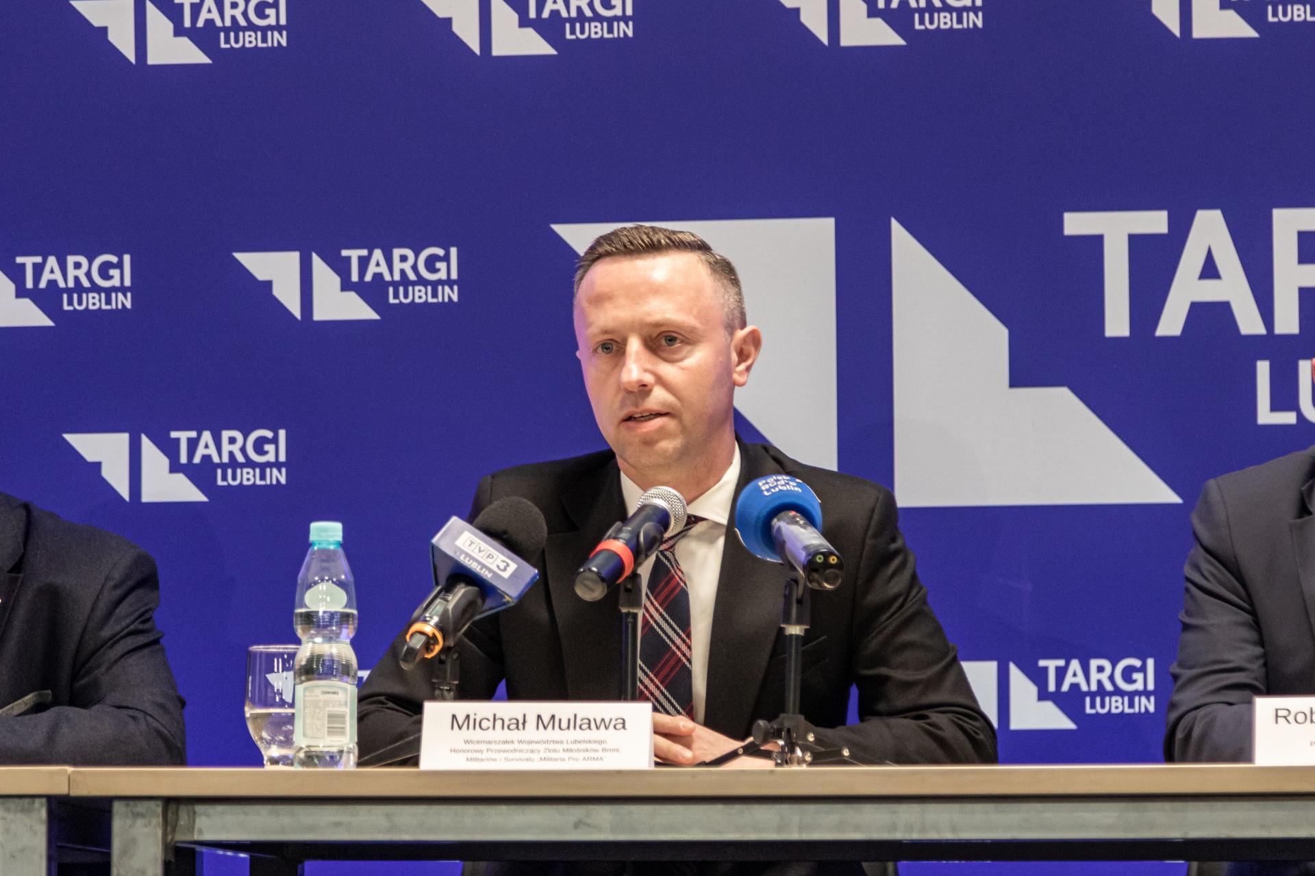 Konferencja przed Zlotem Miłośników Broni, Militariów i Survivalu "Militaria Pro Arma"