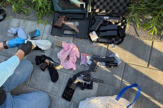 Za pieniądze są gotowi na wszystko. Napadają, okradają i mordują z bronią w ręku