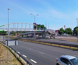 Kładka nad ul. Struga już otwarta