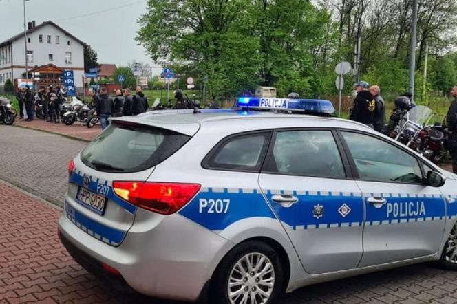 Policjanci i motocykliści zbierają pieniądze na chorą dziewczynkę ze Śląska