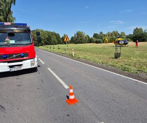 Śmiertelny wypadek pod Łęczycą. 28-letni motocyklista uderzył w tył tira [ZDJĘCIA]