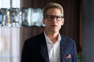 M jak miłość odc. 1776. Artur Nowakowski (Łukasz Garlicki)