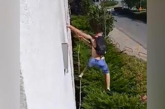 Szokujące sceny w Krakowie. Ukrainiec ucieka z izolatorium i skacze z okna! [WIDEO]
