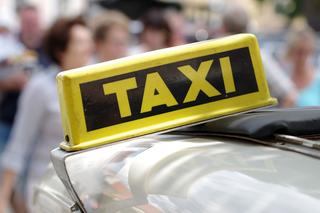 Przejazdy taksówką w Krakowie coraz droższe. Taksówkarze tłumaczą się inflacją