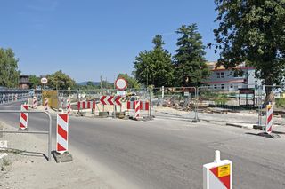 Stronie Śląskie niemal rok po powodzi. Jak wygląda dziś miejsce, gdzie pękła tama? 