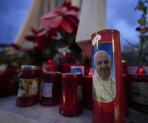 Pilny apel z Watykanu. Chodzi o chorego papieża Franciszka. Proszą o jedno!