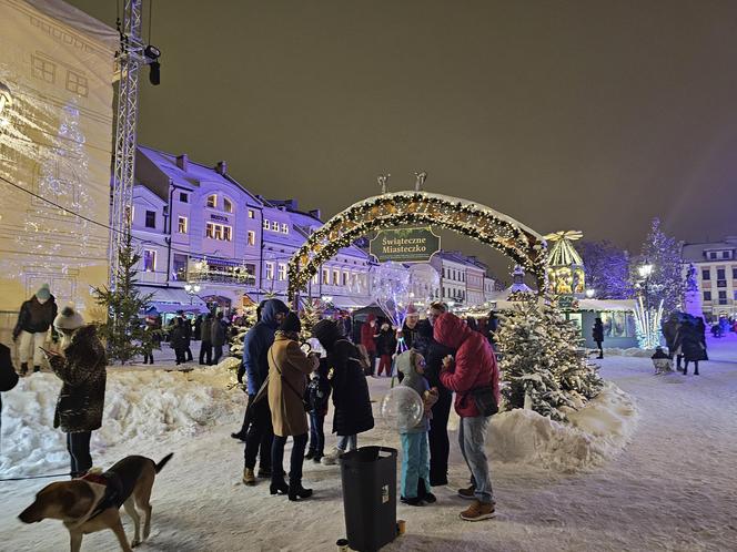 Jarmark Bożonarodzeniowy 2023 na rzeszowskim Rynku