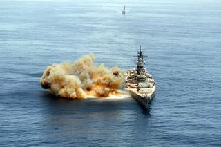 Trump rozważa powrót pancerników do US Navy. Czy era wielkich dział wróci na ocean?