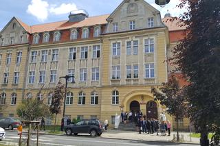Matura 2020: Uczniowie z Bydgoszczy zmierzyli się z matematyką. Mamy ich komentarze! [ZDJĘCIA, WIDEO]