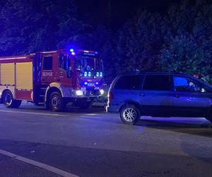 Czołowe zderzenie w Gorzycach! W dwóch samochodach znajdowało się 11 osób