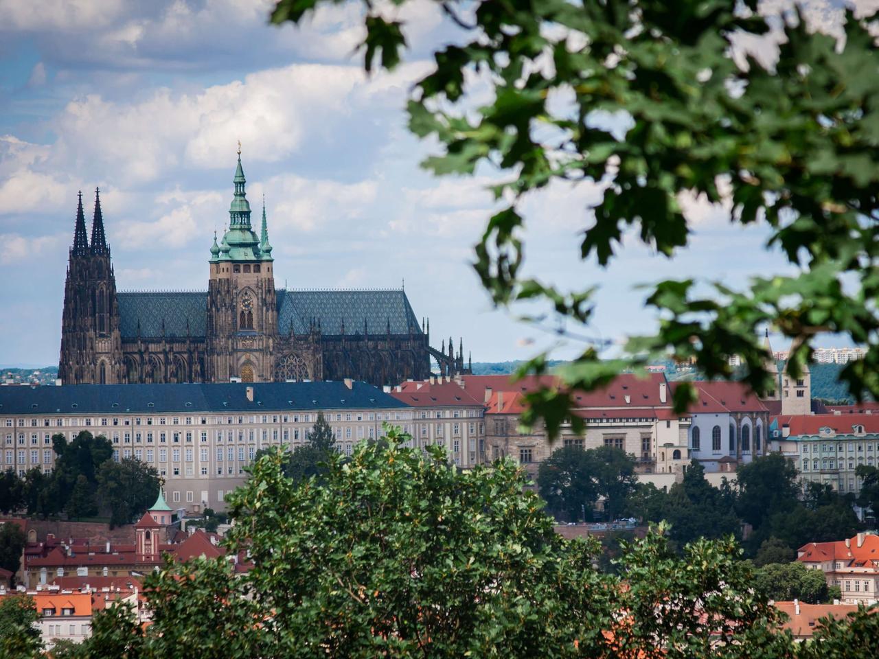 Koronawirus w Czechach: Epidemia mocno zwolniła. Spada liczba zakażonych i hospitalizowanych