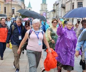 Lubelska Piesza Pielgrzymka na Jasną Górę 2024. Pątnikom deszcz niestraszny!