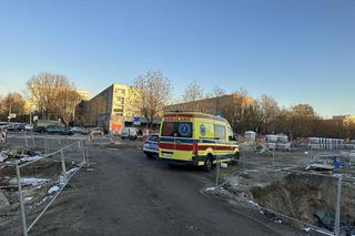 Koszmarny wypadek w Warszawie. Autobus miejski potrącił 12-latkę. Dziewczynka trafiła do szpitala