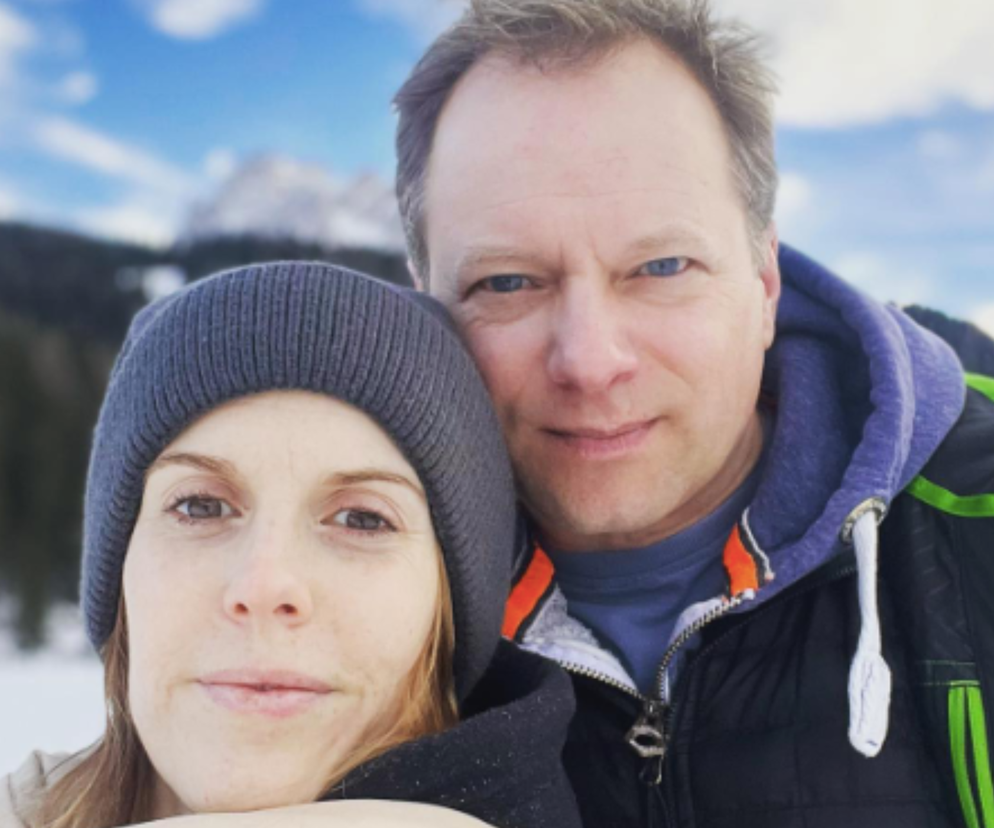 Żona Macieja Stuhra jest już po operacji. Nawet spacery wywołują ból