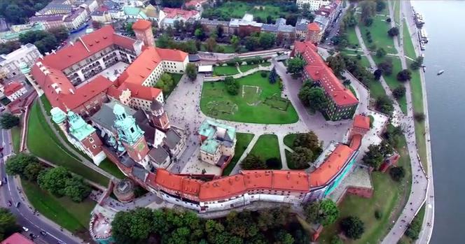 Kraków z góry prezentuje się wyjątkowo! Zobacz miasto z lotu ptaka [WIDEO]
