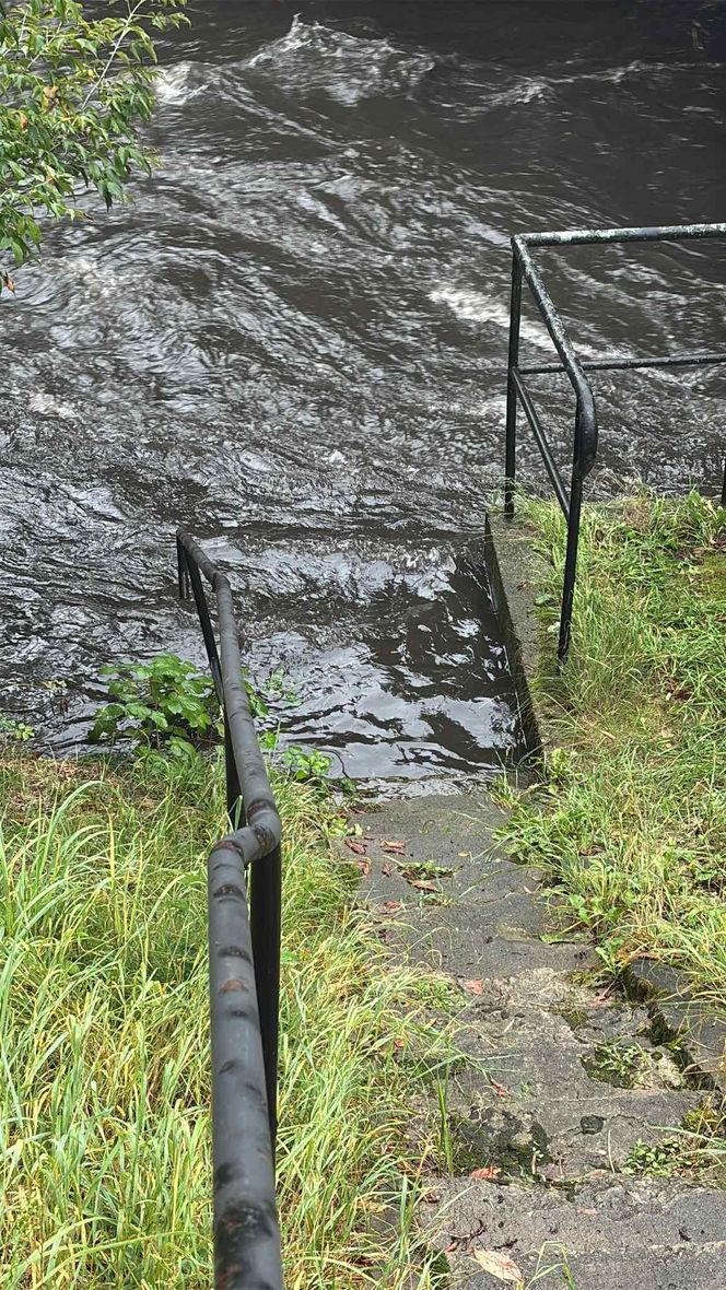 Śląsk pod wodą. Zalania, podtopienia i niemal 500 interwencji straży pożarnej w jeden weekend