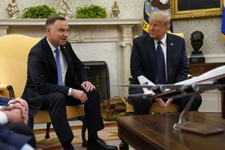 Andrzej Duda ostrzegł Donalda Trumpa w rozmowie telefonicznej! O co chodzi?