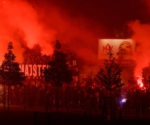 Szalona noc w Poznaniu. Tak Lech świętował dziewiąte mistrzostwo Polski 