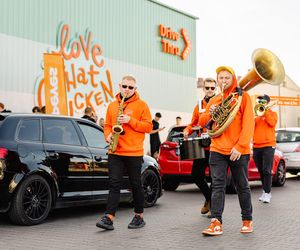 Czekali na to nawet 10 godzin! Szaleństwo na otwarciu Popeyes w Częstochowie