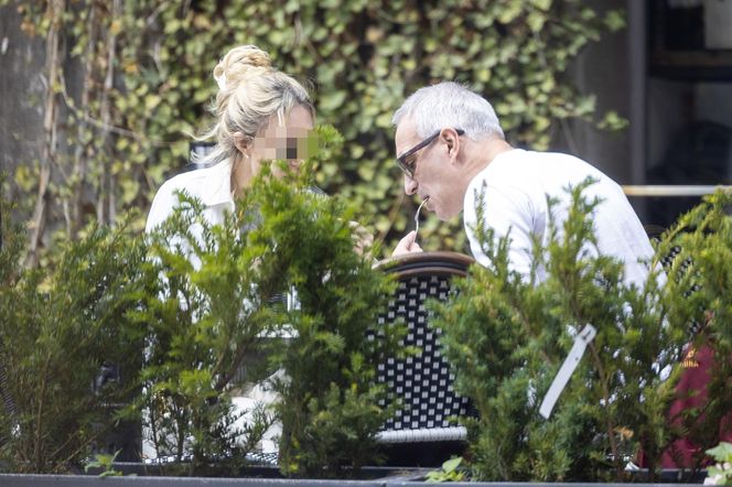 Tak Paweł Orleański całuje nieżonę!