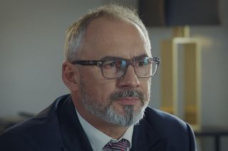 M jak miłość, odcinek 1848: Adam Werner (Jacek Kopczyński)