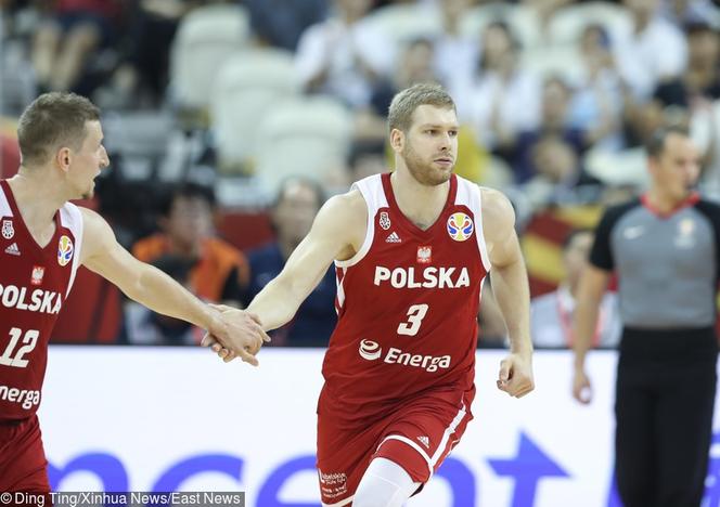 Polacy mogli ŚWIĘTOWAĆ przed wyjściem na parkiet! Koszykarze z AWANSEM na EuroBasket