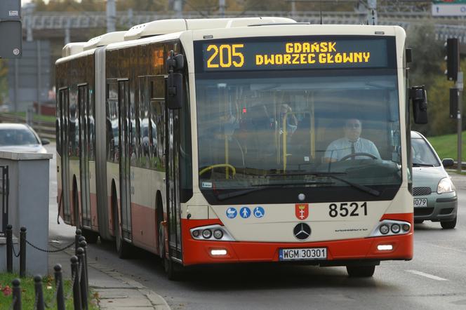 Gdańsk: Zawieszono sprzedaż biletów w tramwajach i autobusach