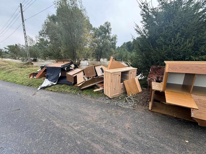 Byli pierwsi na miejscu. Ostrzeszowscy eksploratorzy z pomocą dla powodzian [ZDJĘCIA]