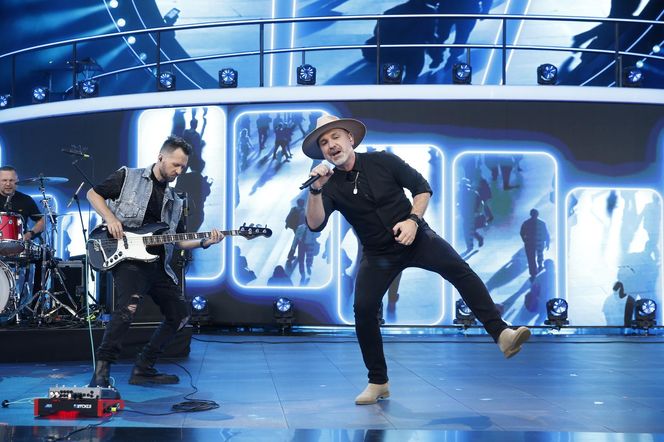 Znany dziennikarz i brat pogodynka TVP na scenie w Opolu. Grają w jednym zespole! Mało kto o tym wiedział 