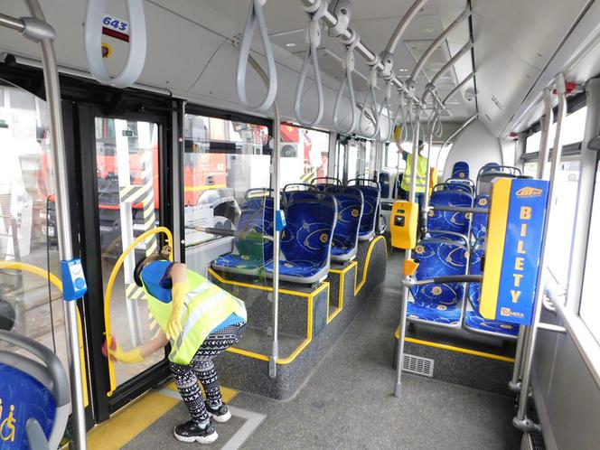 Toruń: W autobusach czysto jak nigdy! Wszystko przez KORONAWIRUSA