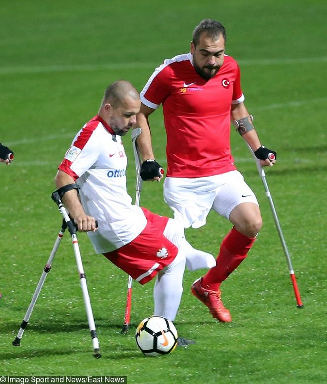 Bartosz Łastowski, AMP Futbol