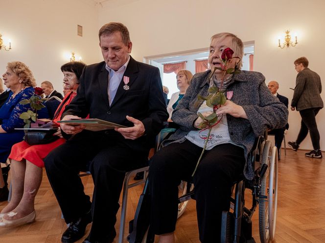 Od 50 lat są małżeństwem. Szczęśliwe pary z Chełma otrzymały Medale za Długoletnie Pożycie Małżeńskie