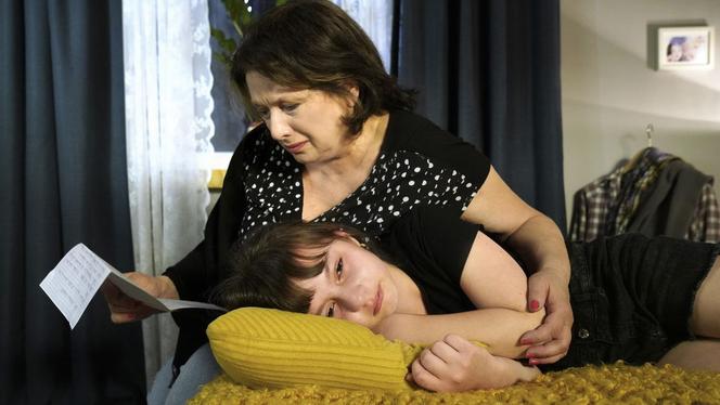 Barwy szczęścia, odc. 2335: Ewa (Gabriela Ziembicka), Ela (Marzena Trybała) 