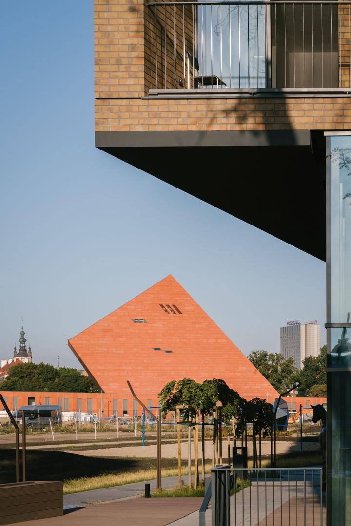 Apartamentowiec Chlebova w Gdańsku: nowa realizacja Roark Studio