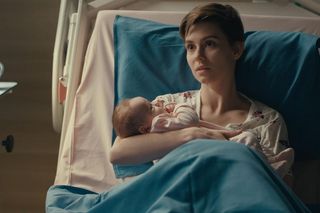 	Na dobre i na złe odc. 959 finał sezonu. Blanka (Pola Gonciarz), jej córka Nina (Michalina Grot)