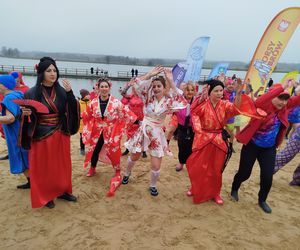 Mazowieckie Morsy otworzyły sezon morsowania 2025/2026 nad zalewem w Siedlcach