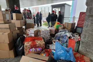 Prezenty świąteczne trafiły do dzieci z Uniwersyteckiego Dziecięcego Szpitala Klinicznego im. L. Zamenhofa w Białymstoku